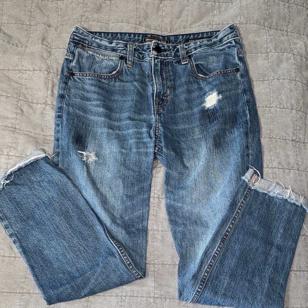 Abercrombie signature collection ankle straight jean size 27